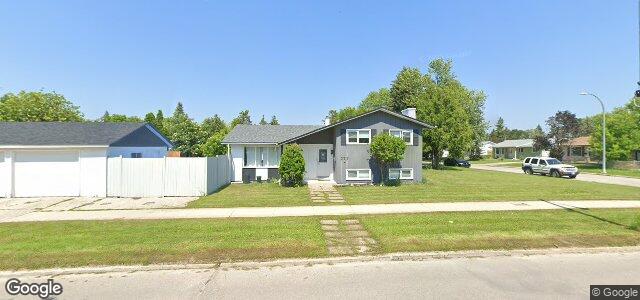 Larawan ng 375 Donwood Drive sa Winnipeg, Manitoba