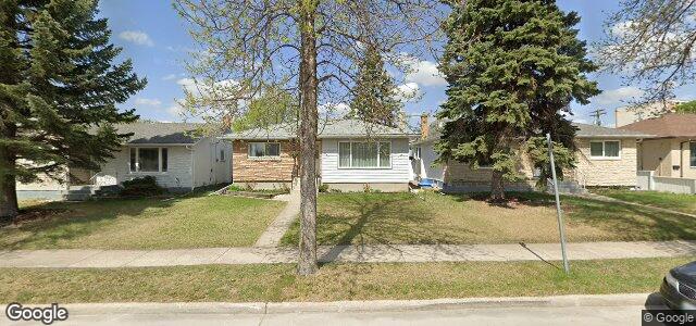 Photo of 377 Kingsford Avenue in Winnipeg, Manitoba