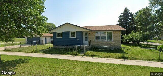 Larawan ng 390 Donwood Drive sa Winnipeg, Manitoba