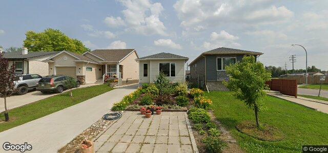 Larawan ng 4 Callum Crescent sa Winnipeg, Manitoba