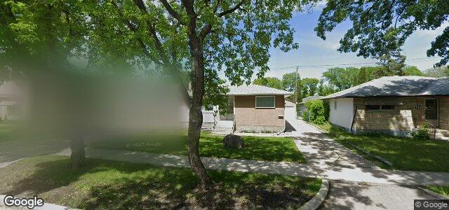 Larawan ng 421 Mcleod Avenue sa Winnipeg, Manitoba