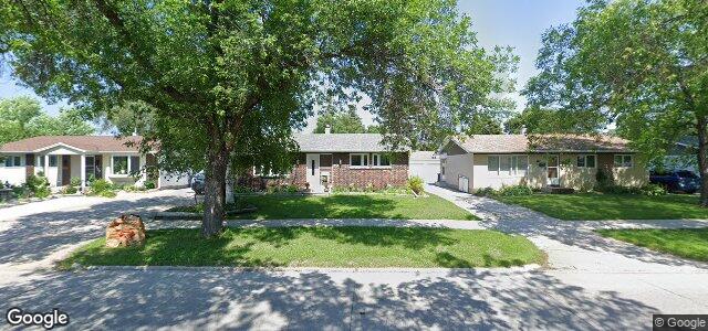 Larawan ng 443 Donwood Drive sa Winnipeg, Manitoba