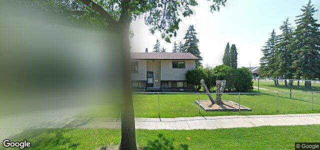 Larawan ng 444 Donwood Drive sa Winnipeg, Manitoba