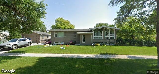 Larawan ng 445 Mark Pearce Avenue sa Winnipeg, Manitoba