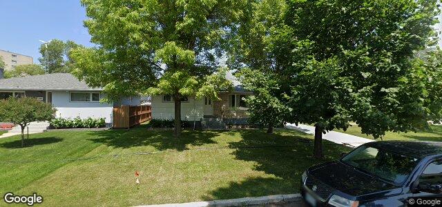 Larawan ng 447 Kingsford Avenue sa Winnipeg, Manitoba