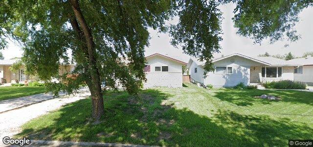 Larawan ng 451 Sutton Avenue sa Winnipeg, Manitoba