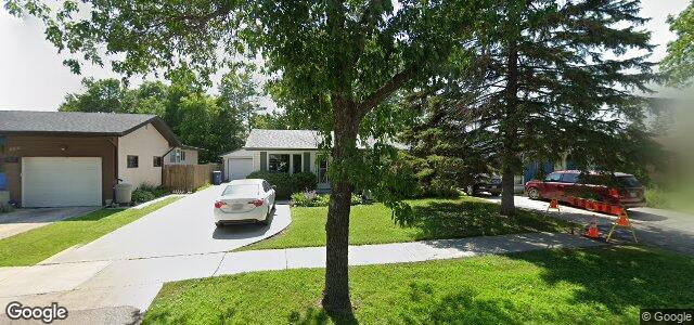 Larawan ng 460 Donwood Drive sa Winnipeg, Manitoba