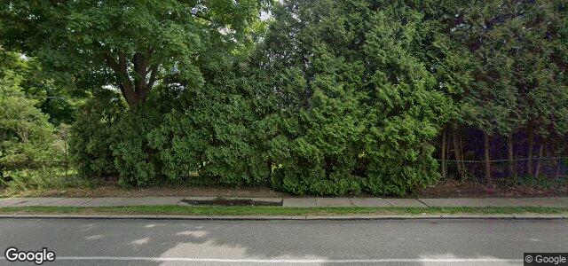 Larawan ng 490 Springfield Road sa Winnipeg, Manitoba