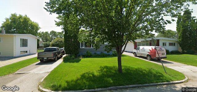 Larawan ng 498 Stalker Bay sa Winnipeg, Manitoba