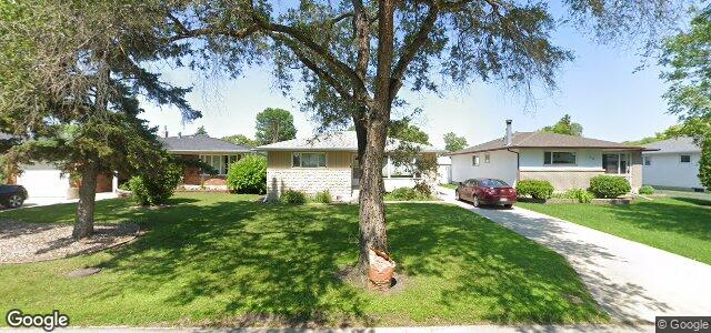 Larawan ng 52 Gemini Avenue sa Winnipeg, Manitoba