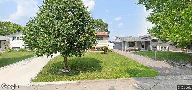 Larawan ng 55 Edelweiss Crescent sa Winnipeg, Manitoba