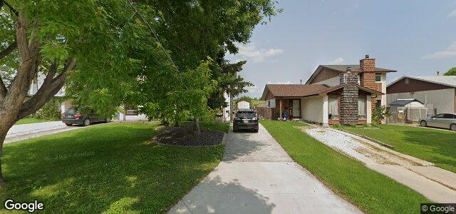 Larawan ng 56 Callum Crescent sa Winnipeg, Manitoba