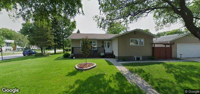 Larawan ng 56 Roselawn Bay sa Winnipeg, Manitoba