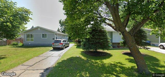 Larawan ng 566 Paufeld Drive sa Winnipeg, Manitoba