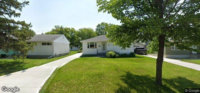Larawan ng 586 Cedarcrest Drive sa Winnipeg, Manitoba