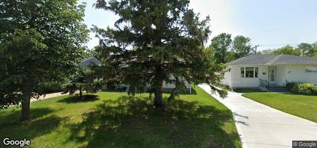 Larawan ng 590 Cedarcrest Drive sa Winnipeg, Manitoba