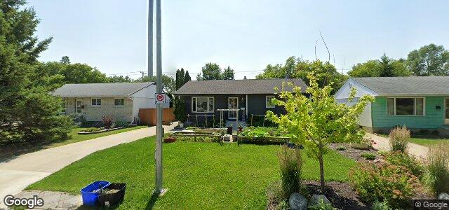 Larawan ng 594 Cedarcrest Drive sa Winnipeg, Manitoba