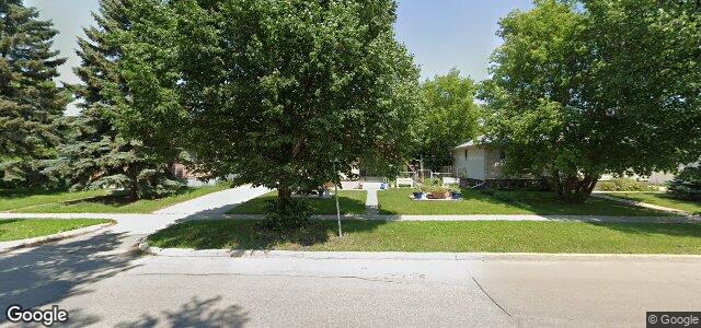 Larawan ng 605 Mcleod Avenue sa Winnipeg, Manitoba