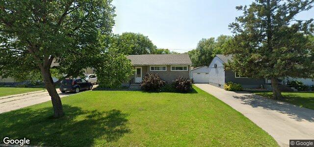 Larawan ng 614 Cedarcrest Drive sa Winnipeg, Manitoba