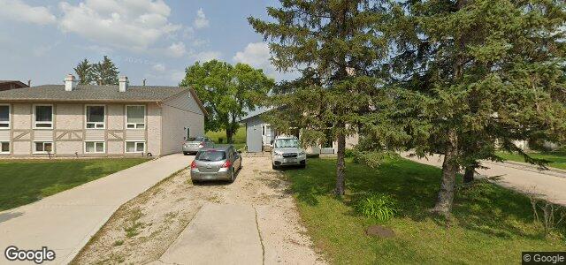 Larawan ng 64 Callum Crescent sa Winnipeg, Manitoba