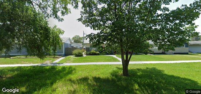 Larawan ng 700 Mcleod Avenue sa Winnipeg, Manitoba