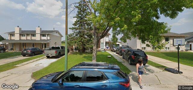 74 Callum Crescent（加拿大曼尼托巴省温尼伯市）房屋照片