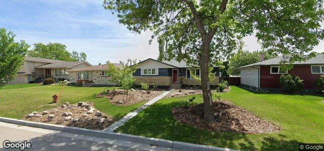 Photo of 75 Pinecrest Bay in Winnipeg, Manitoba