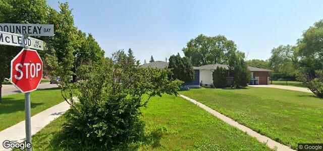 Larawan ng 8 Dounreay Bay sa Winnipeg, Manitoba