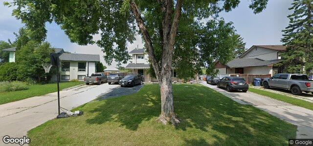 Larawan ng 82 Callum Crescent sa Winnipeg, Manitoba