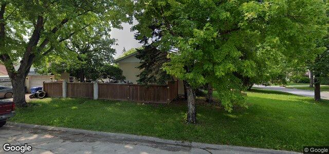 Larawan ng 94 Edelweiss Crescent sa Winnipeg, Manitoba