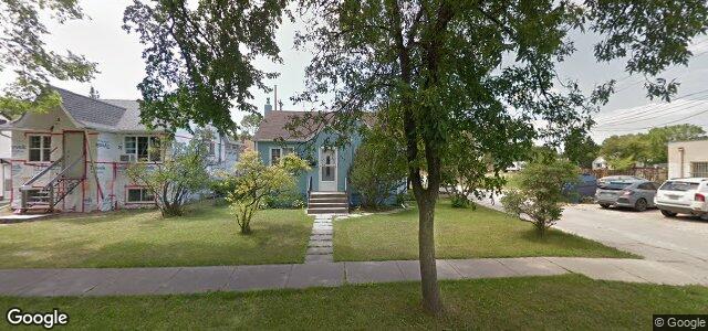 Larawan ng 208 Oakview Avenue sa Winnipeg, Manitoba