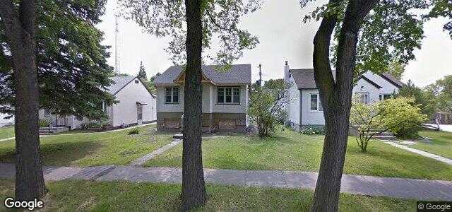 Photo of 212 Oakview Avenue in Winnipeg, Manitoba