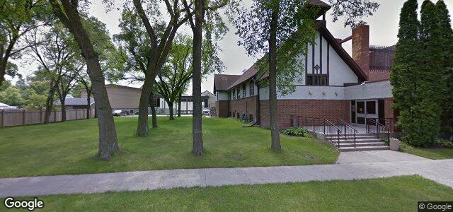 Larawan ng 222 Helmsdale Avenue sa Winnipeg, Manitoba