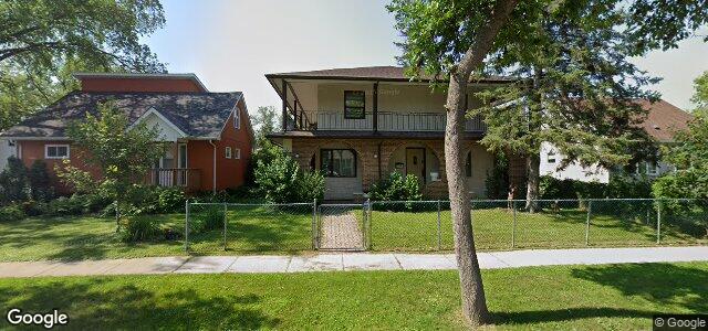 Larawan ng 240 Dunrobin Avenue sa Winnipeg, Manitoba