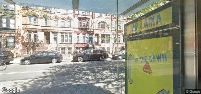 Larawan ng 241 Greene Avenue sa Winnipeg, Manitoba