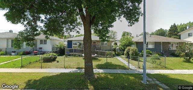 Larawan ng 244 Leighton Avenue sa Winnipeg, Manitoba