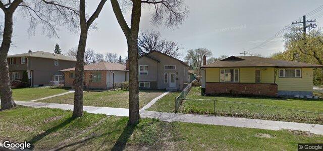 Larawan ng 304 Helmsdale Avenue sa Winnipeg, Manitoba