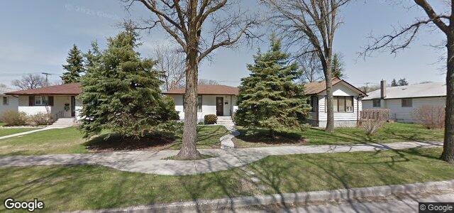 Larawan ng 329 Helmsdale Avenue sa Winnipeg, Manitoba