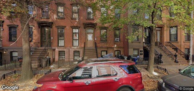 Larawan ng 330 Greene Avenue sa Winnipeg, Manitoba