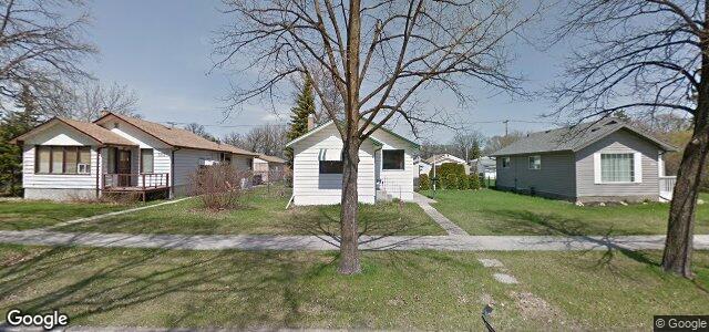 Larawan ng 335 Helmsdale Avenue sa Winnipeg, Manitoba