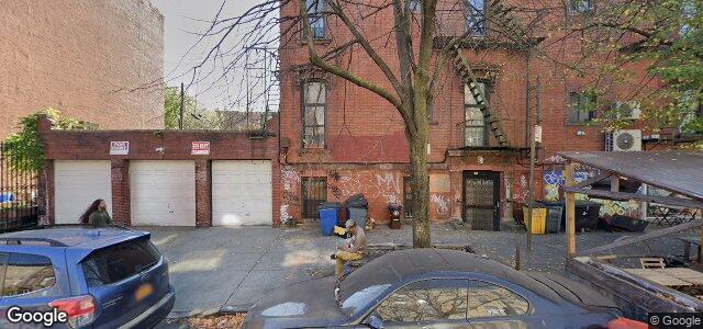 Larawan ng 350 Greene Avenue sa Winnipeg, Manitoba