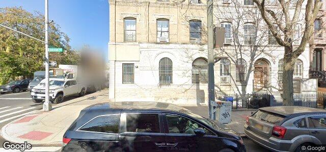 Larawan ng 355 Greene Avenue sa Winnipeg, Manitoba