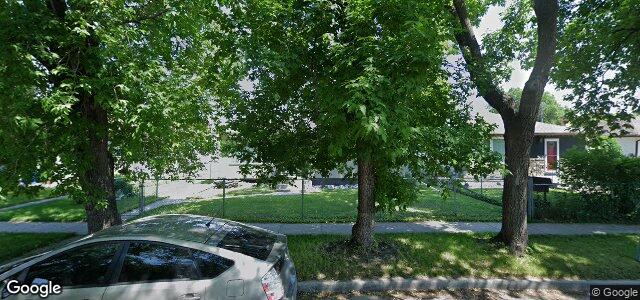 Larawan ng 361 Roberta Avenue sa Winnipeg, Manitoba