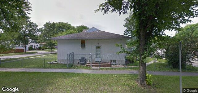 Larawan ng 383 Oakview Avenue sa Winnipeg, Manitoba