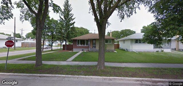 Larawan ng 401 Dunrobin Avenue sa Winnipeg, Manitoba
