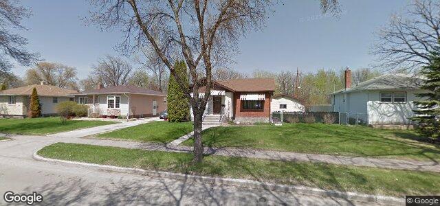 Larawan ng 411 Leighton Avenue sa Winnipeg, Manitoba