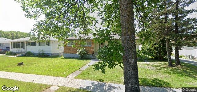 Larawan ng 418 Leighton Avenue sa Winnipeg, Manitoba