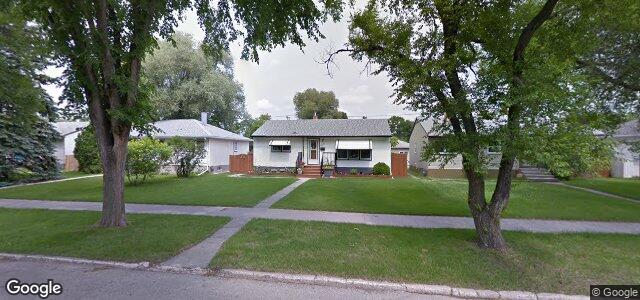 Larawan ng 425 Helmsdale Avenue sa Winnipeg, Manitoba