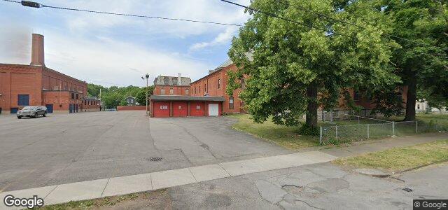 Larawan ng 425 Linden Avenue sa Winnipeg, Manitoba