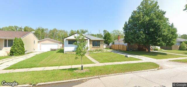 Larawan ng 429 Leighton Avenue sa Winnipeg, Manitoba